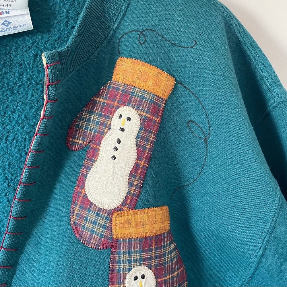 3/$20 Vintage upcycled winter motif grandma sweatshirt - Picture 3 of 9